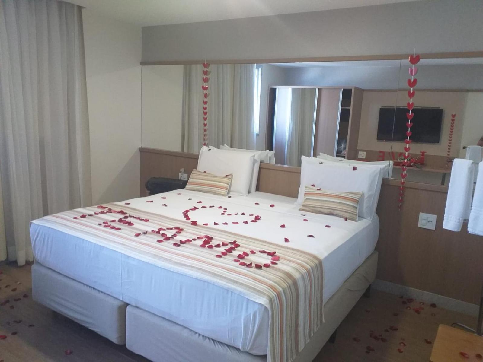 Pratti Hotel Лінарес Екстер'єр фото