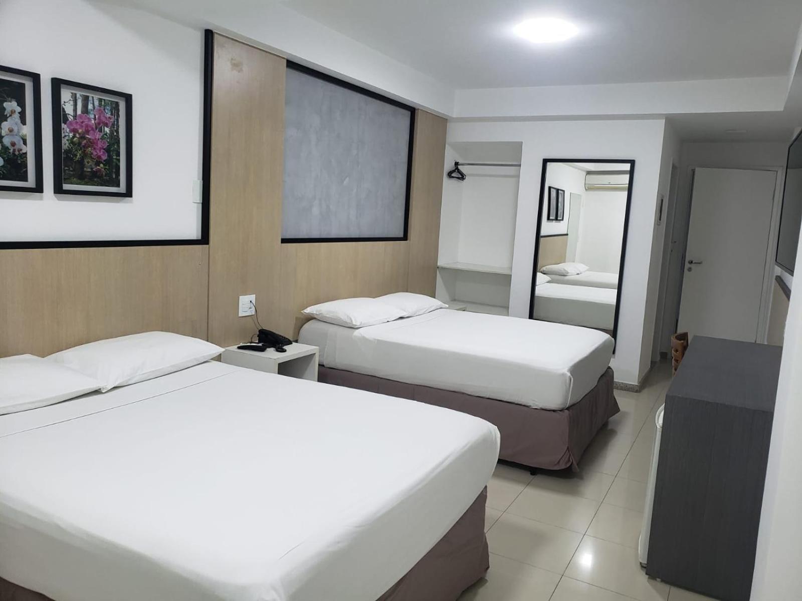 Pratti Hotel Лінарес Екстер'єр фото